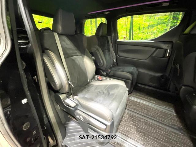 Toyota ALPHARD 2023-03 8877227-8