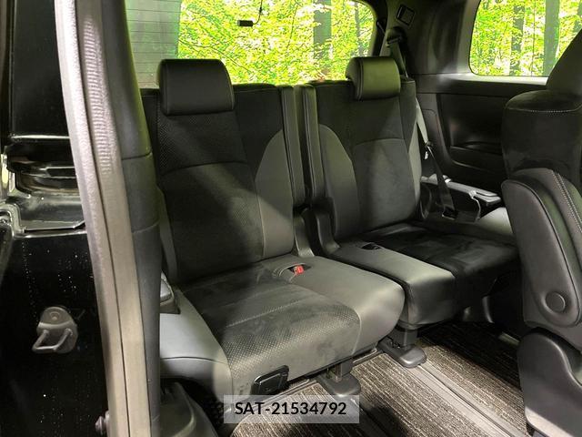 Toyota ALPHARD 2023-03 8877227-9