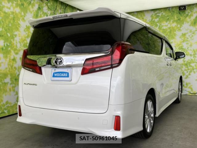 Toyota ALPHARD 2022-03 8877338-2