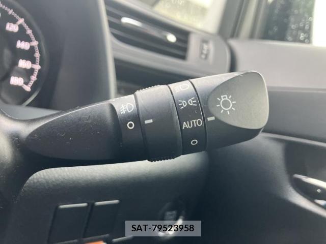 Toyota ALPHARD 2015-09 8877609-16