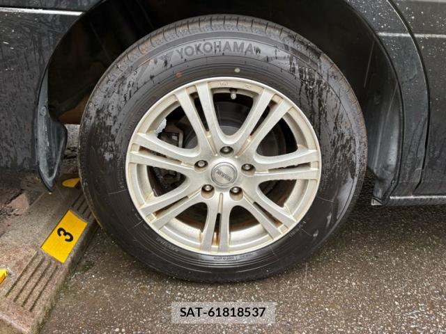 Toyota ALPHARD 2003-02 8877883-3