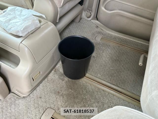 Toyota ALPHARD 2003-02 8877883-9