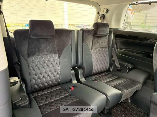 Toyota ALPHARD 2017-10 8877940-13