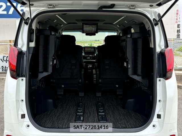 Toyota ALPHARD 2017-10 8877940-15