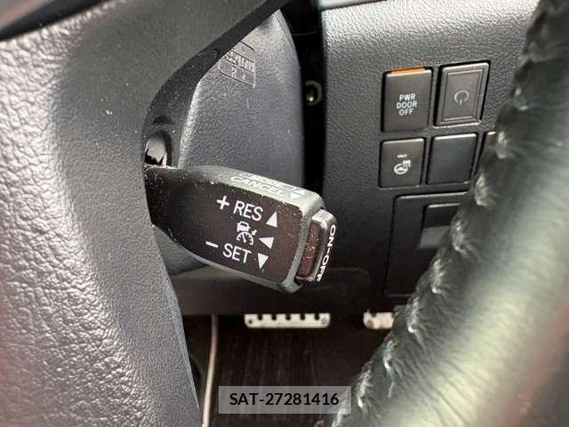 Toyota ALPHARD 2017-10 8877940-8