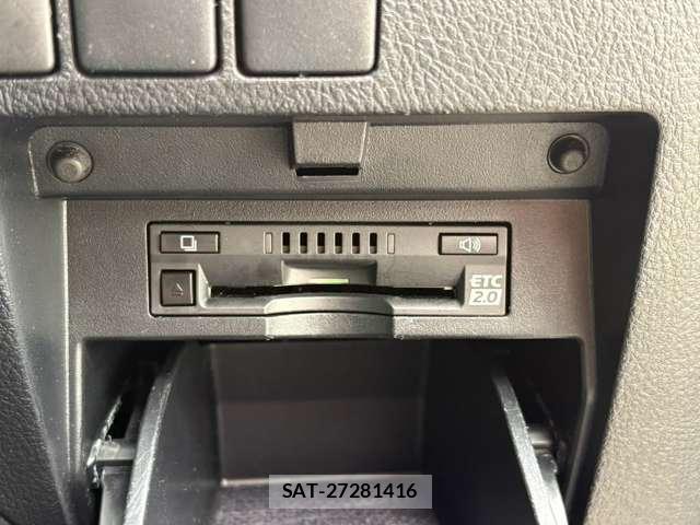 Toyota ALPHARD 2017-10 8877940-9