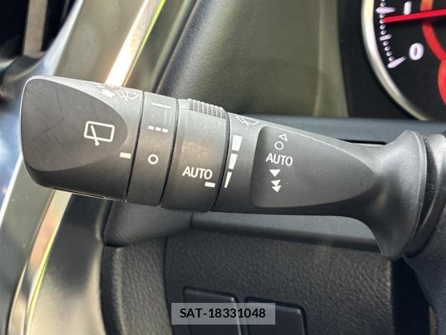 Toyota ALPHARD 2022-05 8878116-16
