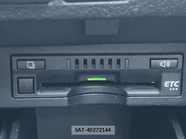 Toyota ALPHARD 2017-08 8878223-16
