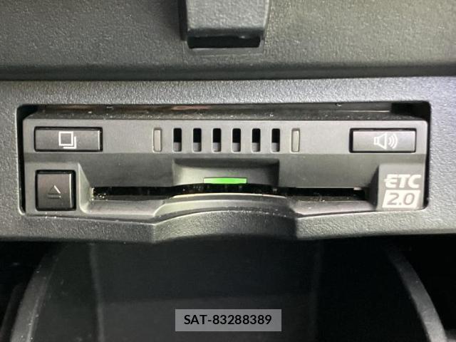 Toyota ALPHARD 2019-03 8878397-17