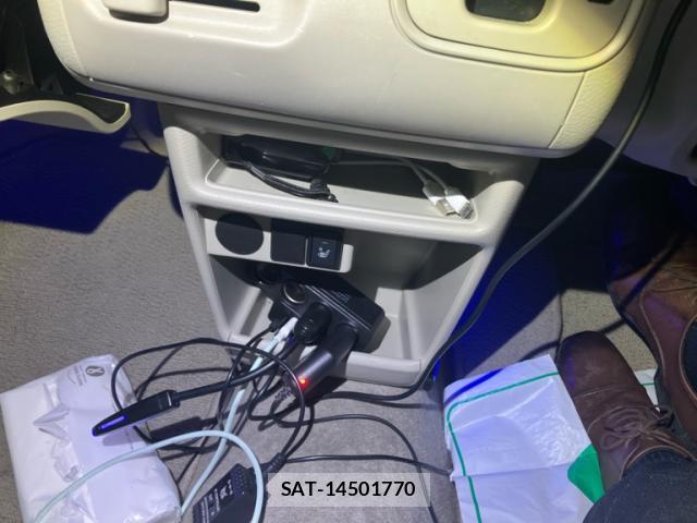 Suzuki LAPIN 2016-05 8876557-17