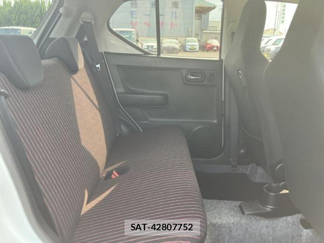 Suzuki ALTO 2016-03 8878224-4
