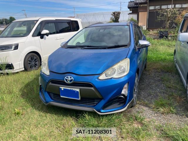 Toyota AQUA 2016-02 8875970-0