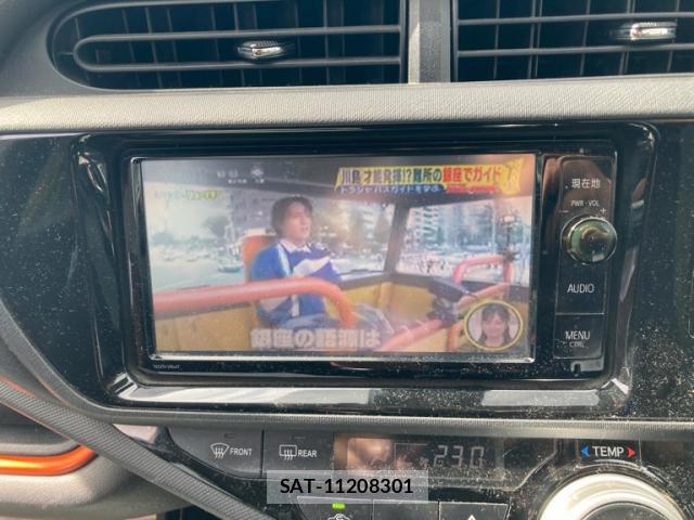 Toyota AQUA 2016-02 8875970-18