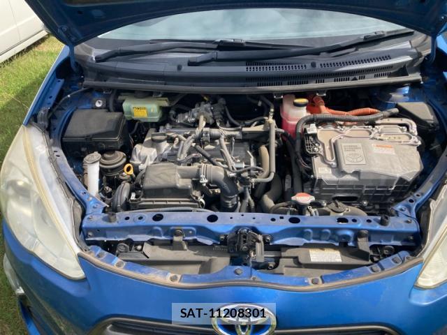 Toyota AQUA 2016-02 8875970-4