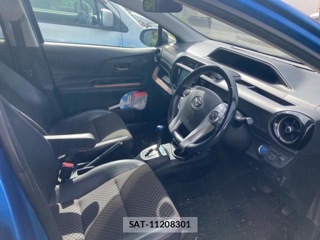 Toyota AQUA 2016-02 8875970-8
