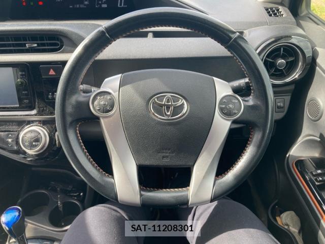 Toyota AQUA 2016-02 8875970-9