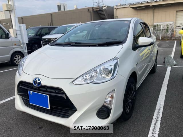 Toyota AQUA 2016-04 8875993-0