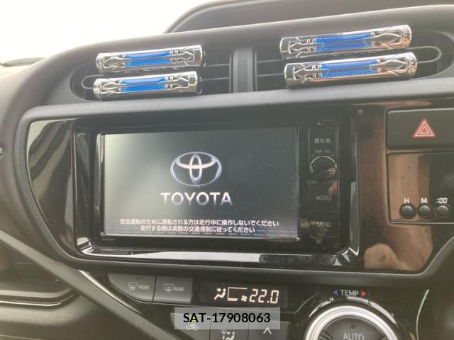 Toyota AQUA 2016-04 8875993-14