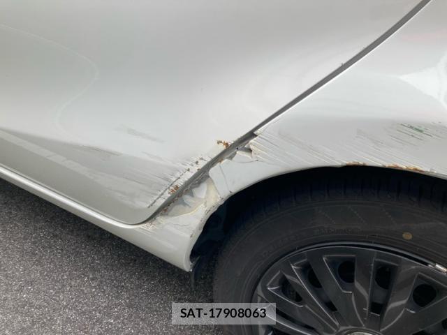 Toyota AQUA 2016-04 8875993-5