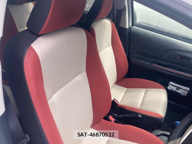 Toyota AQUA 2016-03 8876001-11