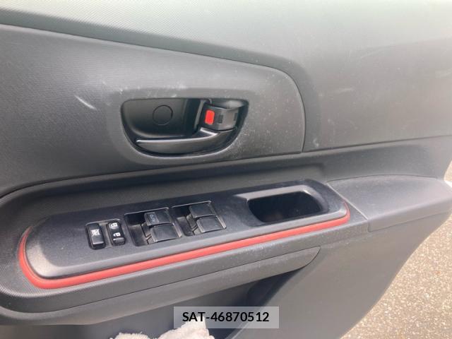 Toyota AQUA 2016-03 8876001-14
