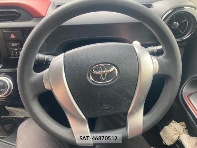 Toyota AQUA 2016-03 8876001-18