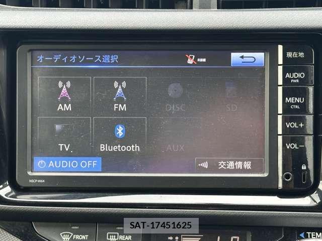 Toyota AQUA 2015-08 8876019-5