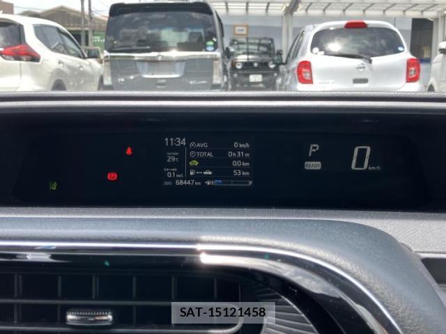 Toyota AQUA 2018-03 8876055-12