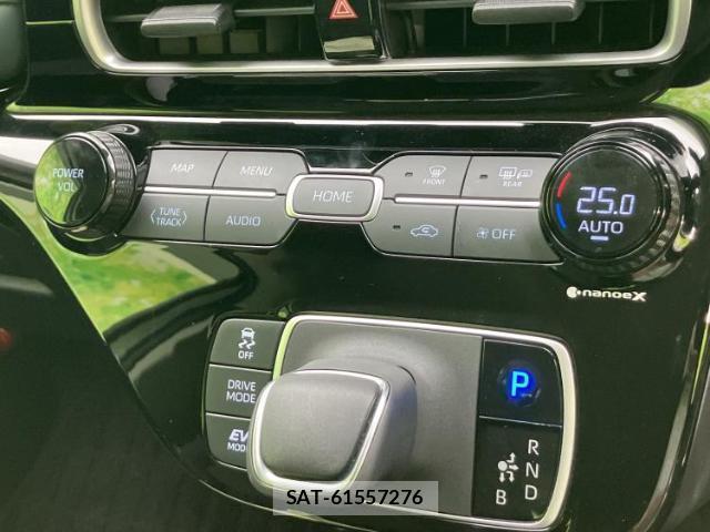 Toyota AQUA 2024-08 8876151-13