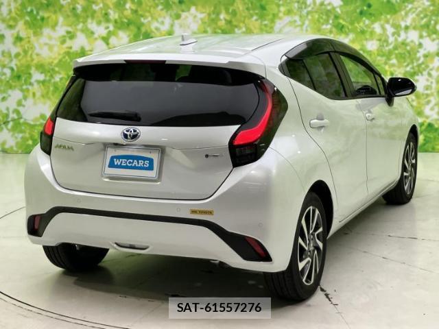 Toyota AQUA 2024-08 8876151-2
