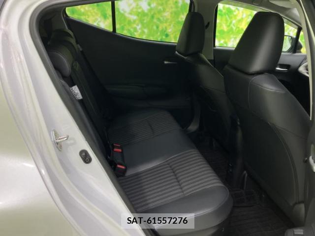 Toyota AQUA 2024-08 8876151-4
