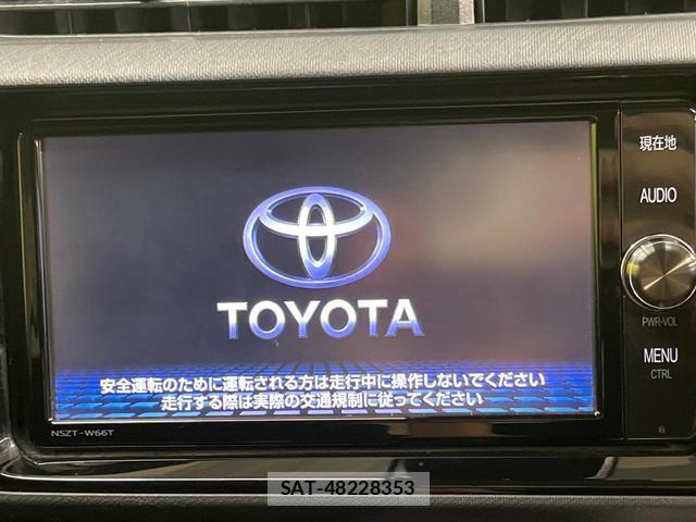 Toyota AQUA 2016-12 8876189-2