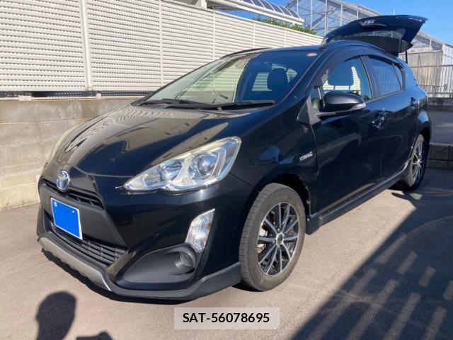Toyota AQUA 2016-08 8876235-1
