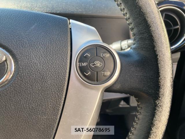 Toyota AQUA 2016-08 8876235-18