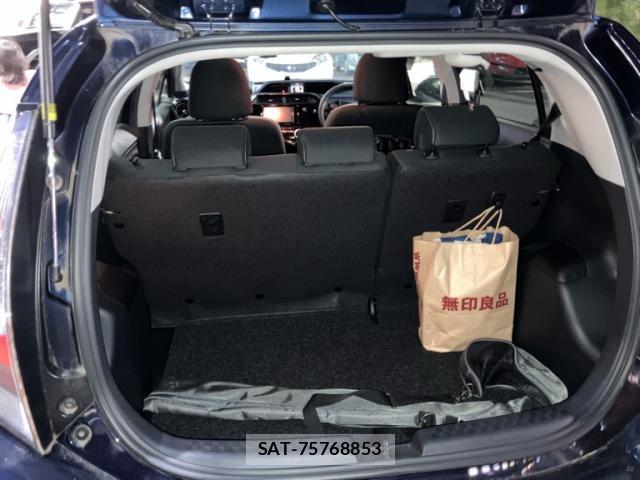 Toyota AQUA 2019-10 8876306-7