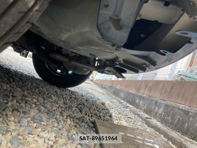 Toyota AQUA 2015-09 8876463-1