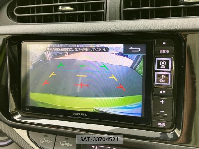 Toyota AQUA 2015-09 8876579-11