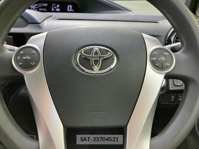 Toyota AQUA 2015-09 8876579-15