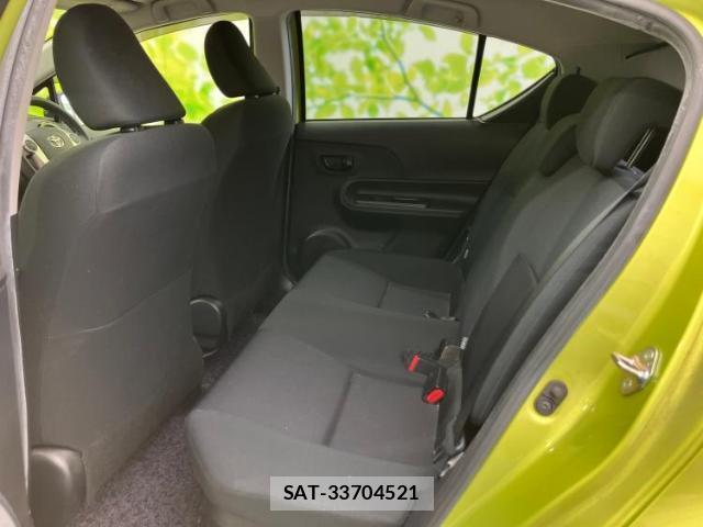 Toyota AQUA 2015-09 8876579-5