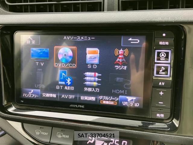 Toyota AQUA 2015-09 8876579-9
