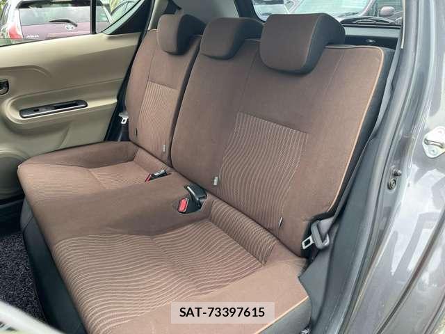 Toyota AQUA 2014-03 8876628-11