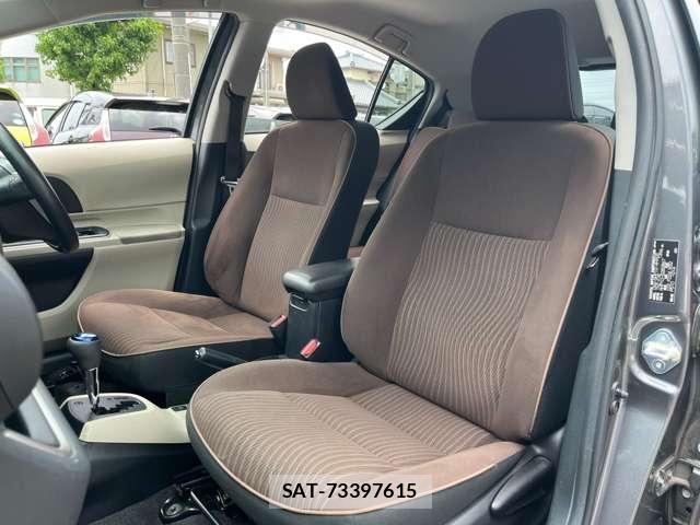 Toyota AQUA 2014-03 8876628-12
