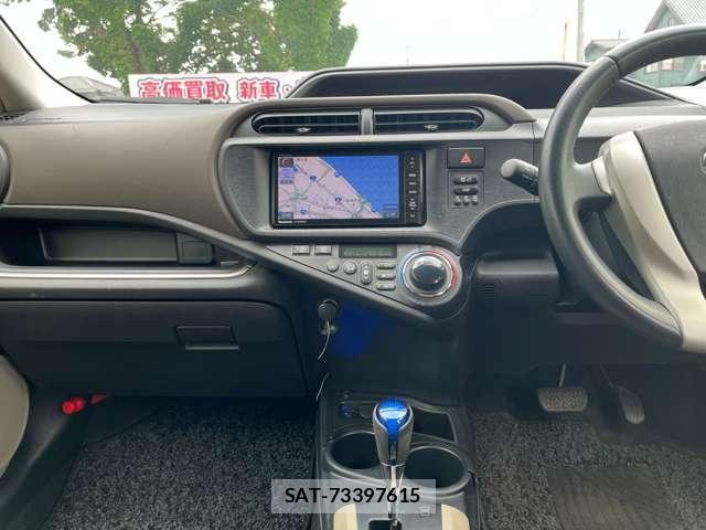 Toyota AQUA 2014-03 8876628-18