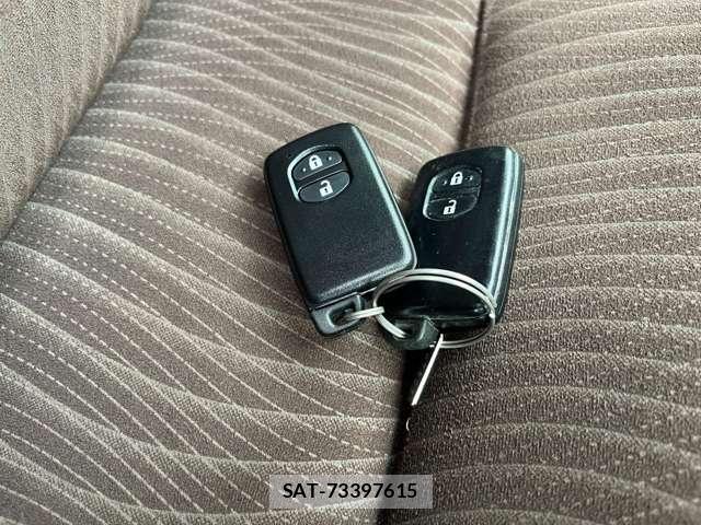 Toyota AQUA 2014-03 8876628-5