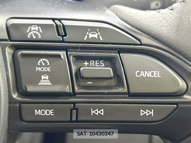 Toyota AQUA 2026-05 8876650-4