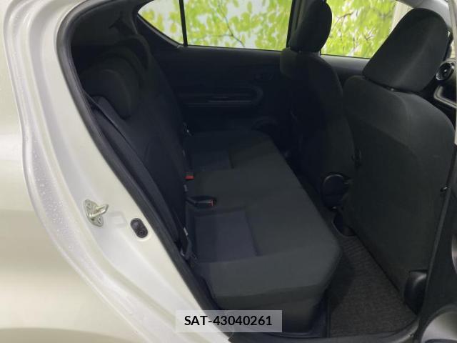 Toyota AQUA 2019-06 8876764-4
