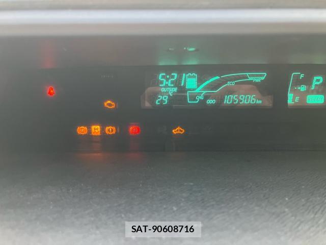 Toyota AQUA 2013-03 8877090-15