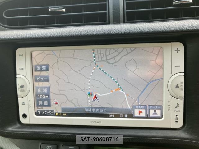 Toyota AQUA 2013-03 8877090-16