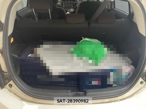 Toyota AQUA 2015-10 8877182-17