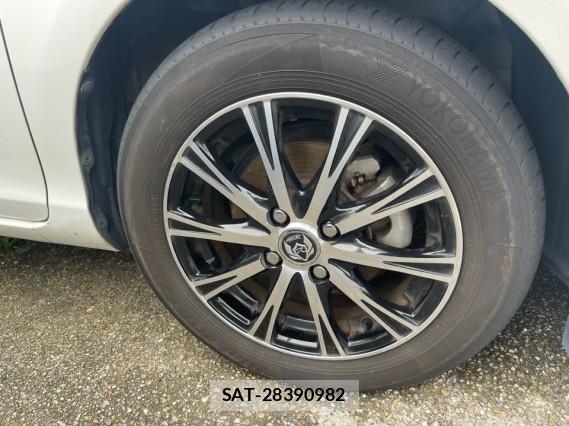 Toyota AQUA 2015-10 8877182-8